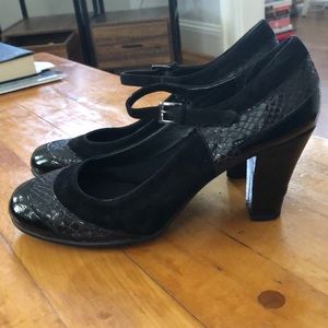 Aerosoles black heels